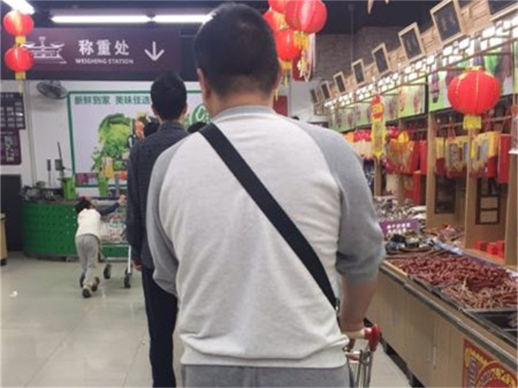 虎口来临时还有空遐想?再不做个企业宣传片就被一口吃了 虎口来临时还有空遐想?再不做个企业宣传片就被一口吃了