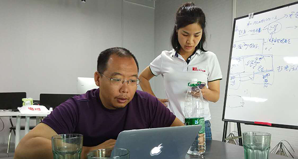 队伍壮大的越来越快，要抓紧跟上你们的步伐