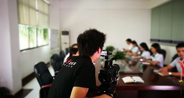 红瓜子传媒企业宣传片拍摄